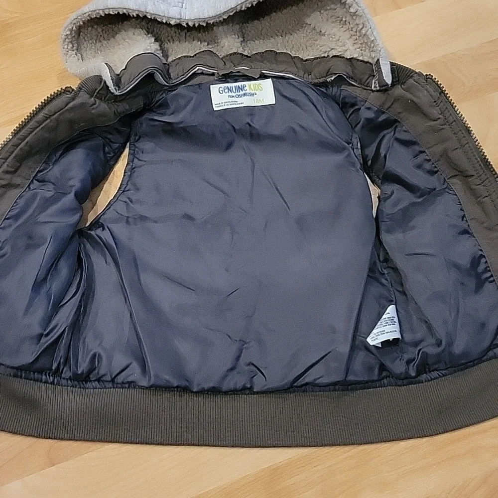 Genuine Kids Oshkosh B'gosh sherpa hooded Puffer utility vest size 18 months